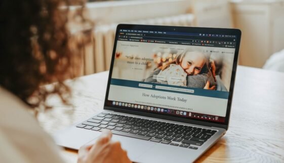 Website redesign checklist for businesses reviewing an outdated website